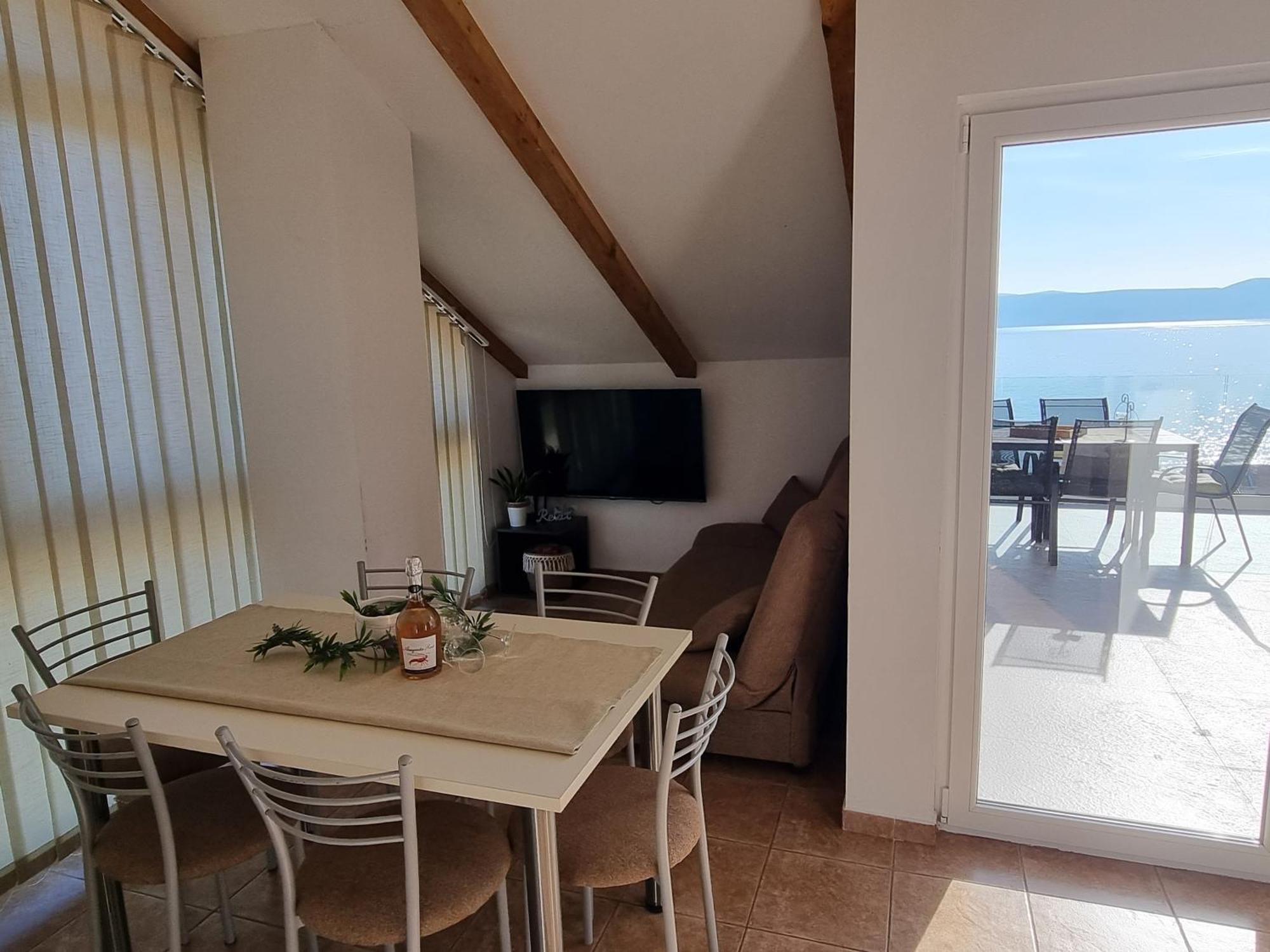 Apartmani Tijana Novi Vinodolski Exterior foto